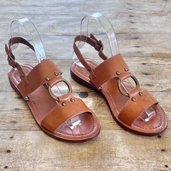 Frye Shoes - Frye Ring Detail Leather Sandals
